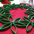 20161222_190109.jpg Christmas Flower with Seperated Center Ball