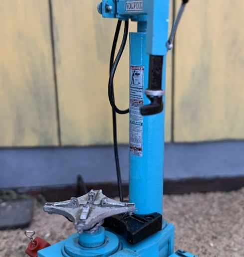 1/24 Scale Tire Changer
