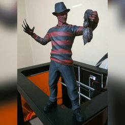 image1.jpeg Archivo 3D Busto de Freddy Krueger impreso en 3D・Objeto imprimible en 3D para descargar