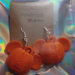 Snapchat-1919593722.jpg STL file Mickey pumpkin Earrings/necklace/jewelry/crafts/ fall halloween disney pumpkin decor・3D printable design to download