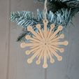 flocon-satillite-pin.jpg Snowflake beauty