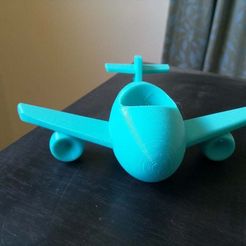 IMG_20200121_145301[1.jpg Archivo STL gratuito Porta cepillos de dientes para niños de avión・Design para impresora 3D para descargar