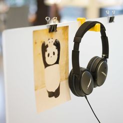 Instagram Gadgets 1-2.jpg STL file Headphone holder for office desk divider・3D printable design to download