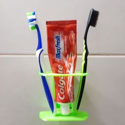 20181119_011750.jpg Toothbrush and toothpaste holder