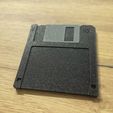 Floppy_Disk_Front.jpg 💾Retro Floppy Disk -Scale 1:1- Micro SD Cards Organizer – Holds 12 Cards