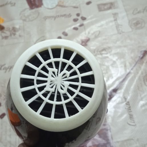 1653258003912.jpg Cuori hair dryer cover