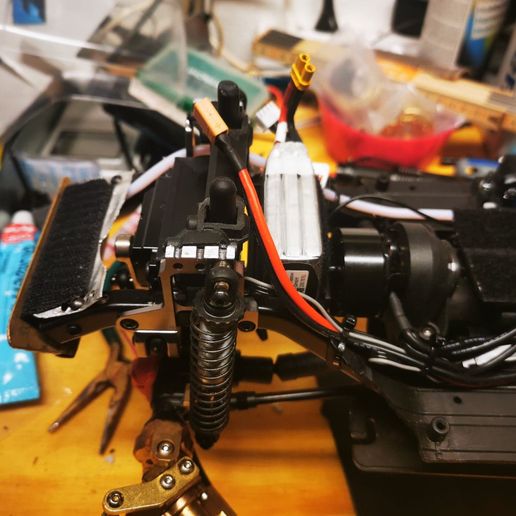 STL file Lay Down servo mount trx4・3D printer model to download・Cults