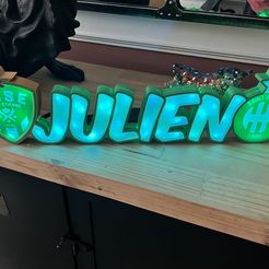 First name LED TO ASSEMBLE Louis logo St Étienne