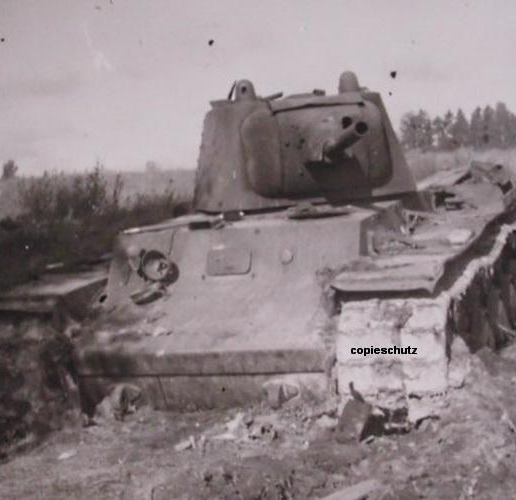 KV-1-pre-serial-pic3.png Protótipos pré-série do KV-1 1:100