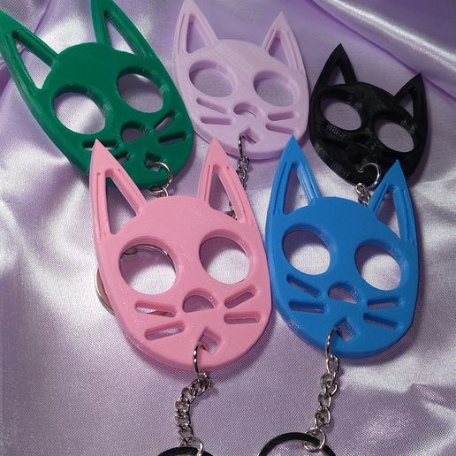 🐱 Self Defense Cat Kaychain・ STL File for ・Cults