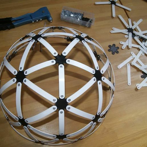 4c1cec24-35db-40a1-b5e0-065386873c41.jpg Geodesic Dome or Sphere Model