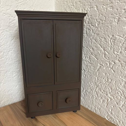 Puppen-Kleiderschrank mit Schubladen