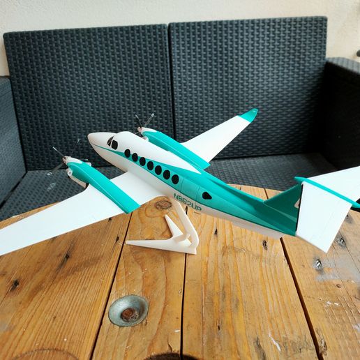 IMG20220126123129.jpg STL file [MOTORISED] Beech King Air 350・Template to download and 3D print, Guillaume_975