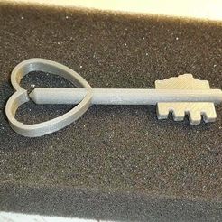 20160607_204603.jpg Free STL file heart key - Clef de Coeur・Model to download and 3D print