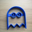 DSCN0053.JPG Small Pac Man Cookie Cutter PacMan and Ghost Set