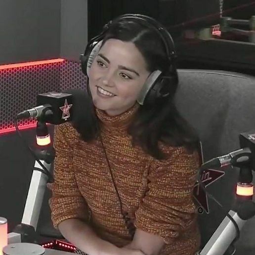 5295f61da50dfc733a6fde8f993e8e72.jpg 3d model clara oswald