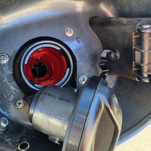 Fiat Stilo - Fuel Cap Strap Replacement