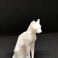 Statuette einer sitzenden Katze low poly