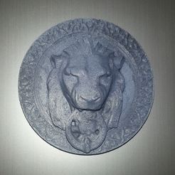 LionHead.jpg Archivo STL gratis Colgador de pared Cabeza de León (Escaneo 3D del León de la puerta)・Plan de impresión en 3D para descargar, 3DWP