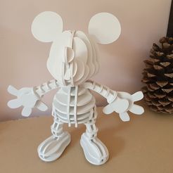 20220714_201847.jpg Mickey 3D puzzle 48 parts + assembly guide