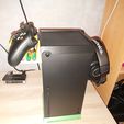 20240105_084455.jpg Xbox X series controller and headset holder