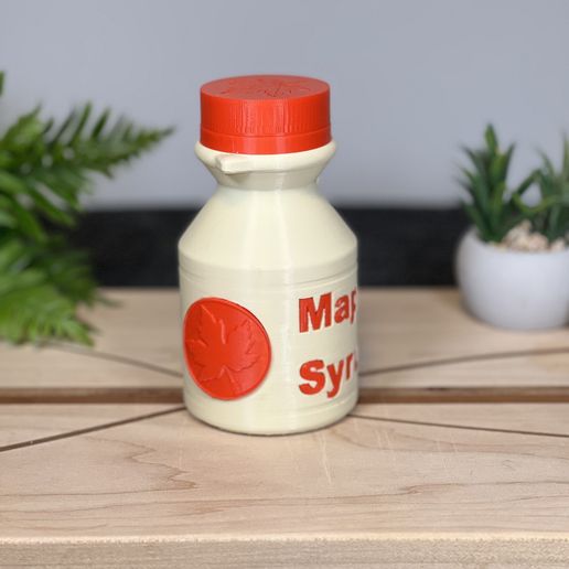 MSDC-showing-medallion.jpg 3D Printed “Maple Syrup” Dice Container – Secret Dice Storage Bottle for DnD & TTRPG Players – Funny Hidden Dice Holder Gift