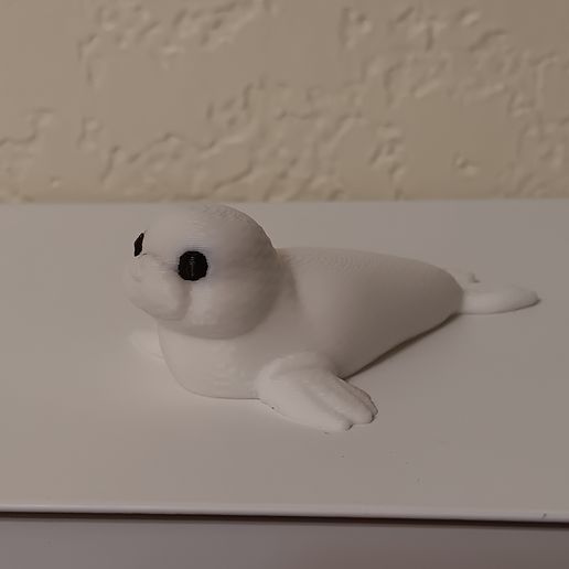 Mini Little Seal Buddy – Print with NO Support- Cute Mini Desk Companion – Tactile Textured Finish – STL File
