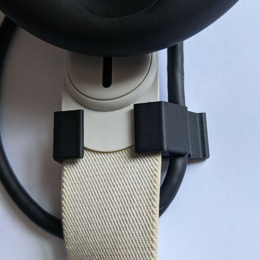 PXL_20230910_110029664.jpg Meta Quest 2 Controller and Headset Cable Clip Storage Bundle