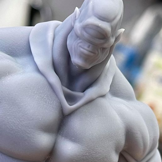 184924648_112291674264589_2237872651087816572_n.jpg Allen the Alien from Invincible