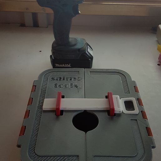 20220710_162130.jpg Box for screws and tools