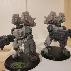 40k SPACE COMMUNIST LINEAR RIFLE BATTLESUIT FIXED BODY ONLY