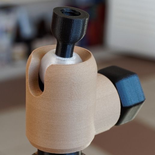 8d4354ebd2a0adb23a72a991a7345275_display_large.jpg Cabezal de bola para trípode