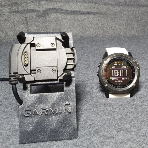 20200928_180754.jpg GARMIN FENIX 3HR ACTIVE DESKTOP STAND