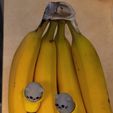 499793289_2466807133691785_8054396654730866381_n.jpg Banana Cat Clickers and Solid Keychains
