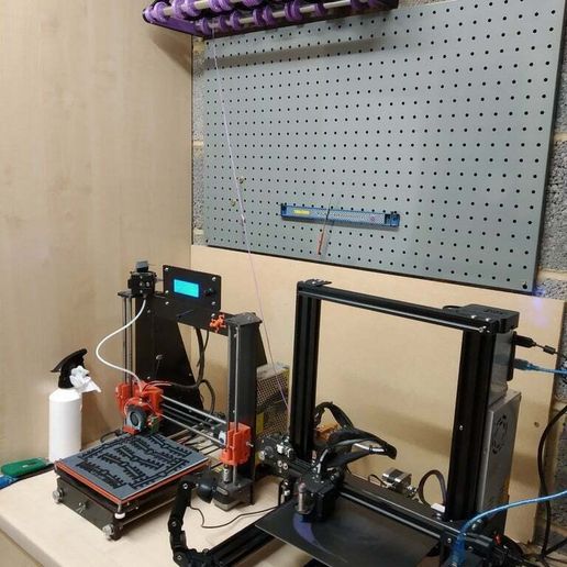 2020-04-25_15.53.29.jpg Filament Rack (with Bearings)