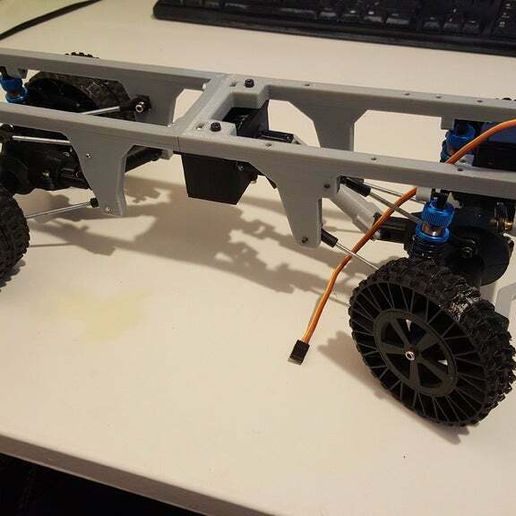 Download STL file 3D printed RC truck V3: Stock Frame • 3D printing ...