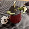 LegAttachment3.jpg Personalizable Hombre Comiendo Planta
