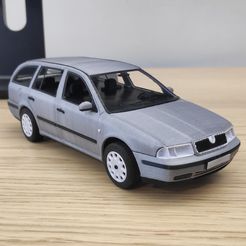 001.jpg STL-Datei Škoda Octavia Kombi 1996 1:24・Modell zum Herunterladen und 3D-Drucken