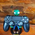 1696776108708.jpg CONTROLLER HOLDER / ZOMBIE PVZ PS4 CELL PHONE JOYSTICK HOLDER