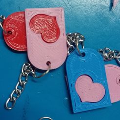 IMG_20230105_114946_924.jpg shared heart charms