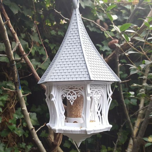 Garden House Bird Feeder6.jpg Garden House Bird Feeder