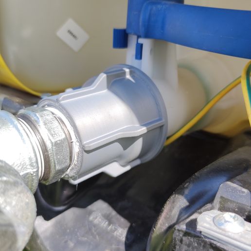 IMG_20220516_152115.jpg Réduction IBC S60x6 à G3/4 (intérieur)