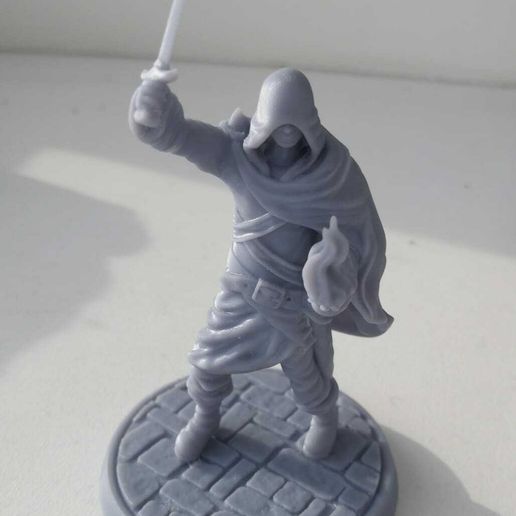 UnknHero-2.jpeg Unknown Hero Sword-Fire pre-supported