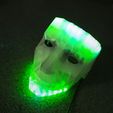 green_display_large.jpg LED low poly mask