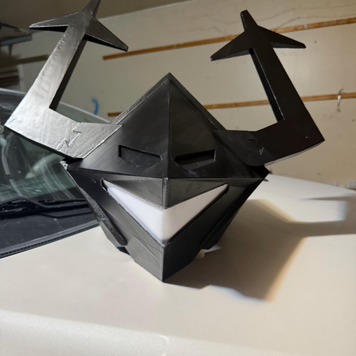 Roaring Knight Helmet Deltarune - Wearable helmet 3D printing file