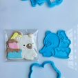 WhatsApp-Image-2023-08-20-at-14.02.35.jpeg sitting Bear birthday cake for cookie, fondant, clay cutter with stamp