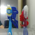 IMG_20220629_201846896_2.jpg LADY TOOTHBRUSH HOLDER