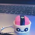 470215601_10233532829571647_3163182515107332664_n.jpg Happy Nigiri Sushi Clicky Fidget y Llavero