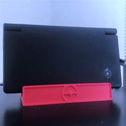 IMG_1114-min-min.jpg Бесплатный STL файл Nintendo DSi - широкая подставка для дисплея・Шаблон для 3D-печати для загрузки