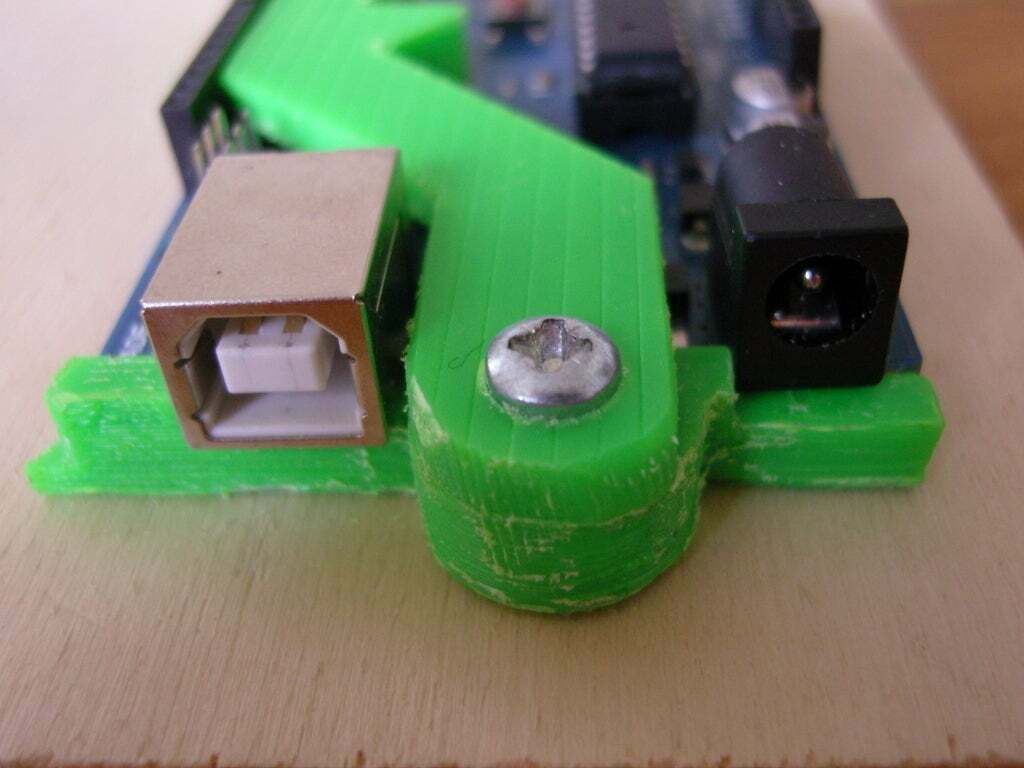 Download free SCAD file Yet Another Arduino Bracket • 3D printable template ・ Cults
